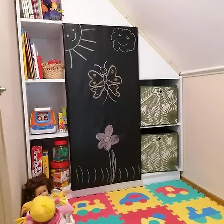 Hanna Vendeghaz Apartment