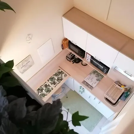 Hanna Vendeghaz Apartment *